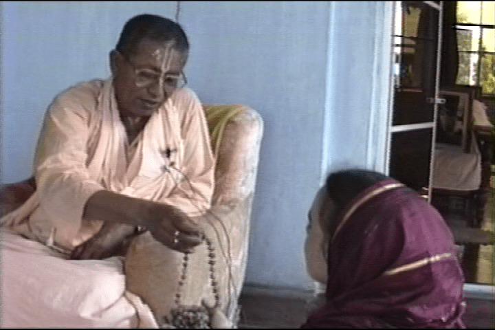 891014_Srila Govinda Maharaj_Nabadwip_part 1_001_3132.png